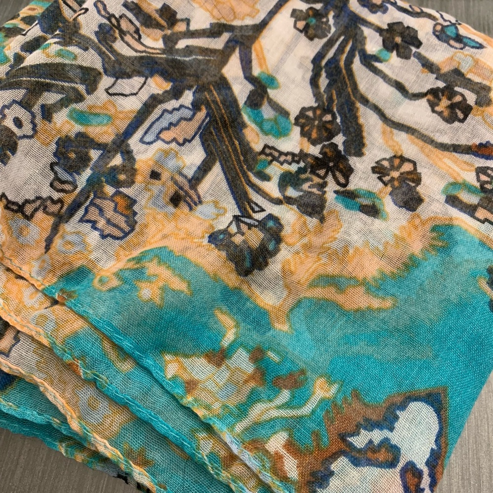 Printed circle Scarf